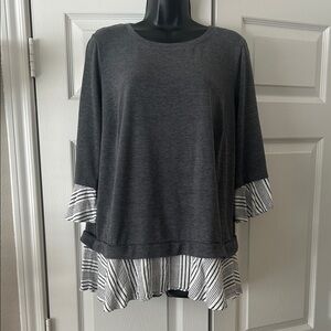 I.N. Studio Charcoal and White Tunic